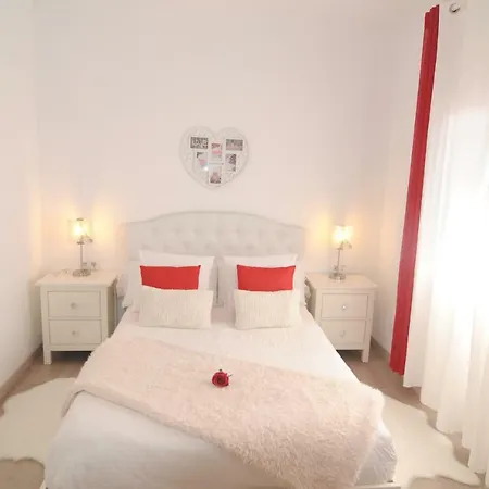 Homeholidaysrentals Burriac Apartmán *