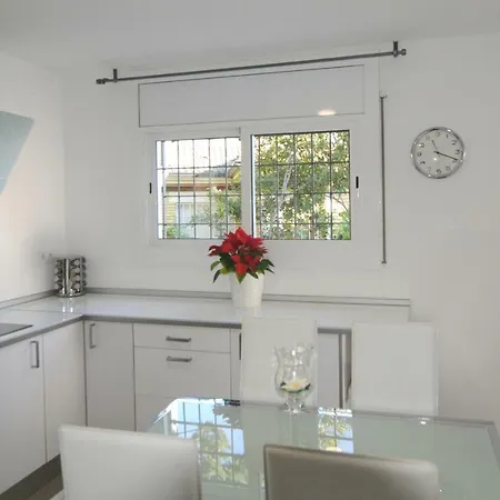 Homeholidaysrentals Burriac