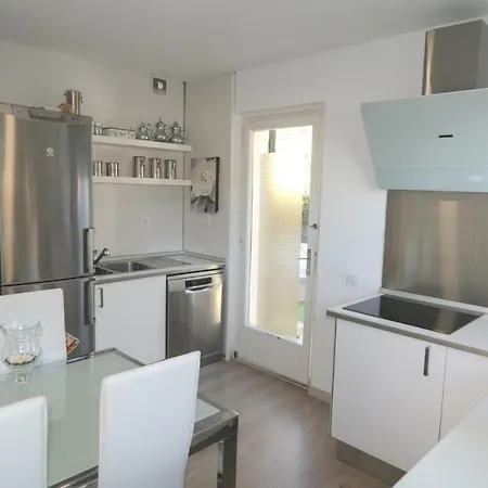 Homeholidaysrentals Burriac Apartmán