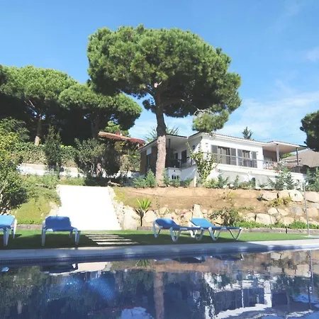 Homeholidaysrentals Burriac Apartmán *